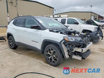 Czwarte zdjęcie samochodu z boku: 2025 JEEP COMPASS LIMITED VIN:3C4NJDCN9ST621325 - miniatura