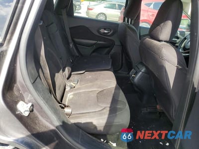 Zdjęcie 11 z 13 samochodu: 2015 JEEP CHEROKEE LATITUDE VIN:1C4PJLCB1FW670981 - miniatura