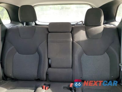 Zdjęcie 10 z 13 samochodu: 2019 JEEP CHEROKEE LATITUDE VIN:1C4PJLCB3KD333072 - miniatura