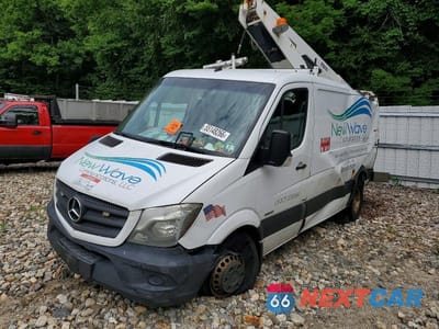 Drugie zdjęcie samochodu z przodu: 2016 MERCEDES-BENZ SPRINTER 3500 VAN WITH BUCKET LIFT VIN:WD3PF3DC8GP276943 - miniatura