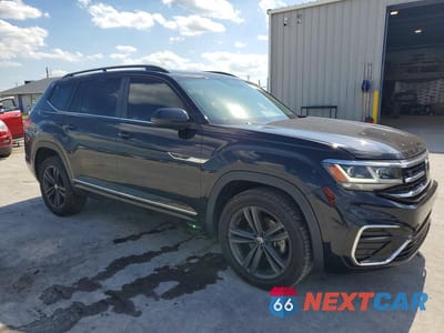 Czwarte zdjęcie samochodu z boku: 2021 VOLKSWAGEN ATLAS SE VIN:1V2PR2CA3MC522581 - miniatura