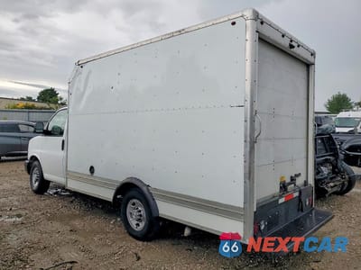 Drugie zdjęcie samochodu z przodu: 2019 CHEVROLET EXPRESS BOX TRUCK VIN:1GB0GRFG4K1171131 - miniatura