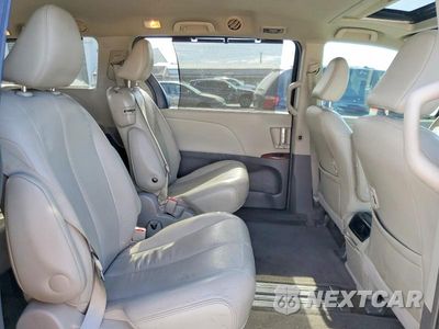 Zdjęcie 11 z 13 samochodu: 2014 TOYOTA SIENNA XLE 8-PASSENGER VIN:5TDYK3DC4ES473472 - miniatura