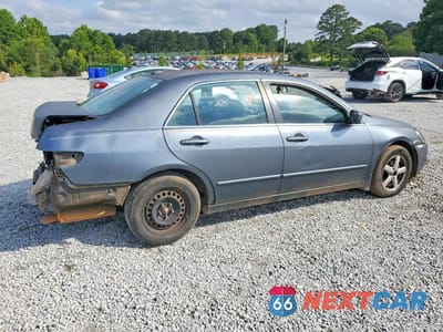Trzecie zdjęcie samochodu z tyłu: 2004 HONDA ACCORD EX VIN:1HGCM56844A021933 - miniatura