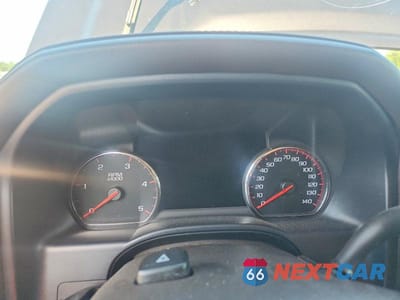 Zdjęcie 9 z 12 samochodu: 2015 GMC 2500 VIN:1GT120E81FF633030 - miniatura