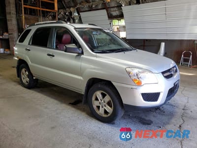 Czwarte zdjęcie samochodu z boku: 2010 KIA SPORTAGE LX VIN:KNDKGCA33A7706757 - miniatura