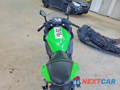 Zdjęcie 6 z 8 samochodu: 2018 KAWASAKI EX650 F VIN:JKAEXEK17JDA23996 - miniatura