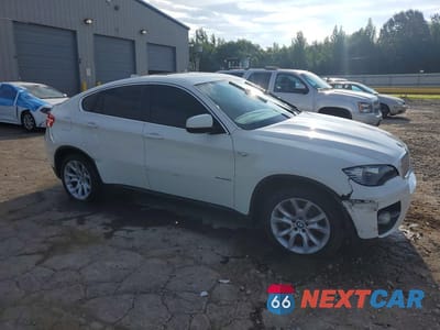 Czwarte zdjęcie samochodu z boku: 2011 BMW X6 XDRIVE50I VIN:5UXFG8C55BLZ95273 - miniatura