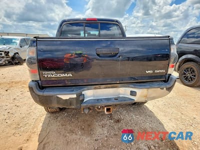 Zdjęcie 6 z 12 samochodu: 2015 TOYOTA TACOMA V6 VIN:5TFLU4ENXFX121535 - miniatura