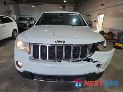 Piąte zdjęcie samochodu w środku: 2013 JEEP GRAND CHEROKEE OVERLAND VIN:1C4RJFCG5DC609542 - miniatura