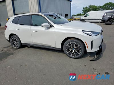 Czwarte zdjęcie samochodu z boku: 2026 BMW X3 30 XDRIVE VIN:5UX53GP04T9424601 - miniatura