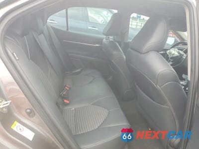 Zdjęcie 10 z 12 samochodu: 2018 TOYOTA CAMRY SE VIN:4T1B11HK4JU602195 - miniatura