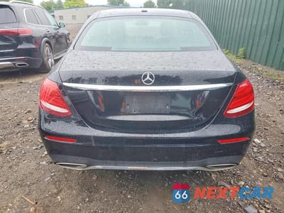 Zdjęcie 6 z 12 samochodu: 2018 MERCEDES-BENZ E 300 4MATIC VIN:WDDZF4KB2JA478367 - miniatura