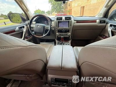 Zdjęcie 9 z 10 samochodu: 2016 LEXUS GX 460 VIN:JTJBM7FX2G5146209 - miniatura