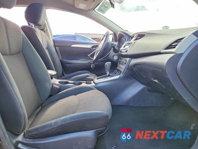 Zdjęcie 7 z 12 samochodu: 2017 NISSAN SENTRA S VIN:3N1AB7AP2HY391708 - miniatura