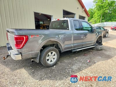 Trzecie zdjęcie samochodu z tyłu: 2022 FORD F150 SUPER CAB VIN:1FTFX1E58NFB30029 - miniatura