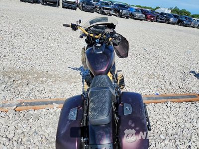 Zdjęcie 6 z 9 samochodu: 2021 INDIAN MOTORCYCLE CO. CHALLENGER VIN:56KLCBRR7M3397271 - miniatura