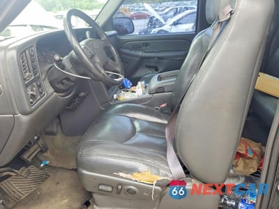 Zdjęcie 7 z 12 samochodu: 2004 CHEVROLET SILVERADO K1500 VIN:2GCEK19T841237574 - miniatura