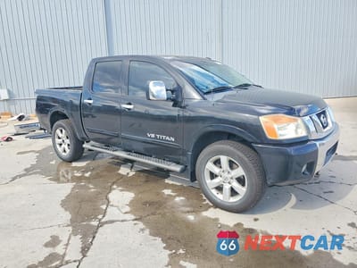Czwarte zdjęcie samochodu z boku: 2011 NISSAN TITAN S/SV/SL/PRO-4X VIN:1N6BA0EC9BN314807 - miniatura