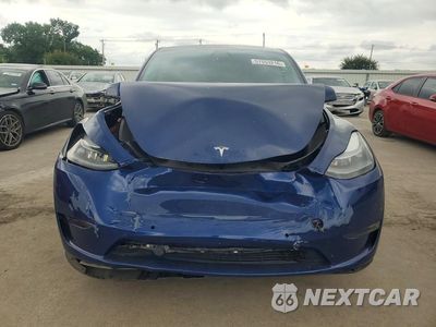 Piąte zdjęcie samochodu w środku: 2022 TESLA MODEL Y VIN:7SAYGDEF6NF387975 - miniatura