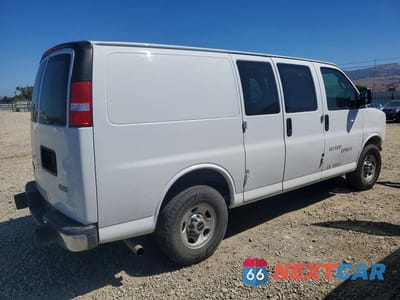 Trzecie zdjęcie samochodu z tyłu: 2016 GMC SAVANA 2500 CARGO DELIVERY VAN VIN:1GTW7AFF8G1902360 - miniatura