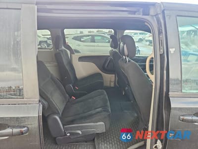 Zdjęcie 11 z 13 samochodu: 2015 DODGE GRAND CARAVAN SE VIN:2C4RDGBG7FR653955 - miniatura