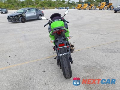 Czwarte zdjęcie samochodu z boku: 2025 KAWASAKI EX500 H VIN:ML5EXGH15SDA54653 - miniatura