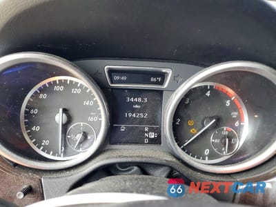 Zdjęcie 9 z 13 samochodu: 2012 MERCEDES-BENZ ML 350 BLUETEC VIN:4JGDA2EBXCA025650 - miniatura
