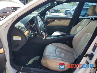 Zdjęcie 7 z 12 samochodu: 2009 MERCEDES-BENZ E 550 VIN:WDBUF72X19B377343 - miniatura