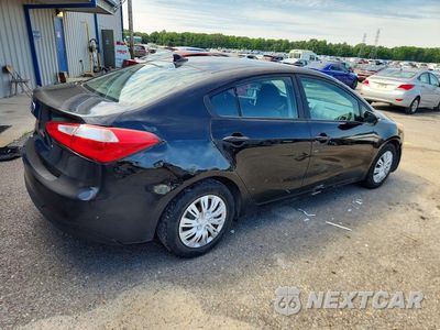 Trzecie zdjęcie samochodu z tyłu: 2015 KIA FORTE LX VIN:KNAFX4A6XF5323853 - miniatura
