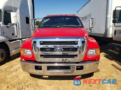 Piąte zdjęcie samochodu w środku: 2005 FORD F650 SUPER DUTY VIN:3FRNF65F35V202482 - miniatura