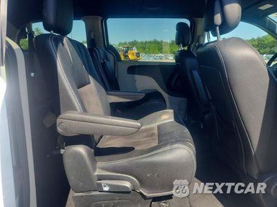 Zdjęcie 11 z 14 samochodu: 2020 DODGE GRAND CARAVAN SXT VIN:2C4RDGCGXLR174035 - miniatura