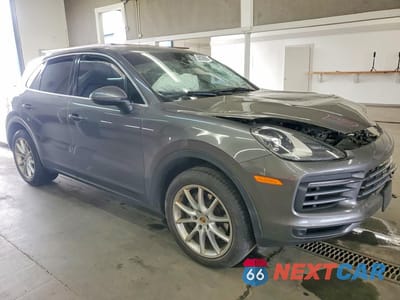 Czwarte zdjęcie samochodu z boku: 2020 PORSCHE CAYENNE VIN:WP1AA2AY2LDA08176 - miniatura