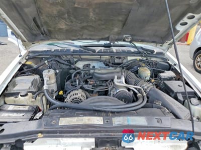Zdjęcie 12 z 13 samochodu: 2002 CHEVROLET BLAZER VIN:1GNCS13W52K141299 - miniatura