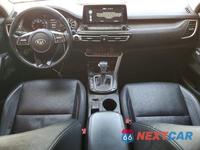 Zdjęcie 8 z 13 samochodu: 2021 KIA SELTOS SX VIN:KNDETCA23M7142306 - miniatura