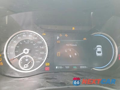 Zdjęcie 9 z 12 samochodu: 2024 GENESIS G70 2.5T STANDARD VIN:KMTG34SC5RU138953 - miniatura