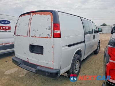 Trzecie zdjęcie samochodu z tyłu: 2021 CHEVROLET EXPRESS G3500 CARGO VIN:1GCZGGFP0M1178166 - miniatura