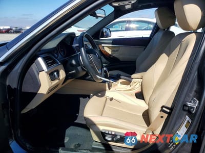 Zdjęcie 7 z 12 samochodu: 2019 BMW 330XI VIN:WBA8K3C52KA484009 - miniatura