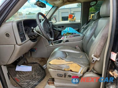 Zdjęcie 7 z 12 samochodu: 2005 GMC SIERRA K2500 HEAVY DUTY VIN:1GTHK23UX5F864436 - miniatura