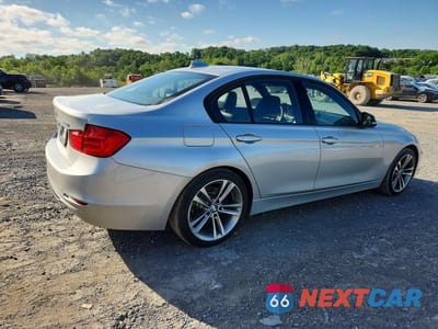 Trzecie zdjęcie samochodu z tyłu: 2014 BMW 328 XI VIN:WBA3B3C5XEJ980447 - miniatura