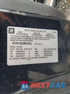 Zdjęcie 13 z 13 samochodu: 2009 CADILLAC ESCALADE VIN:1GYFK13259R236329 - miniatura