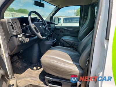 Zdjęcie 7 z 13 samochodu: 2013 CHEVROLET EXPRESS G1500 VIN:1GCSGAFXXD1162555 - miniatura