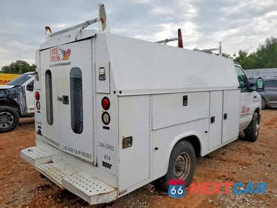 Trzecie zdjęcie samochodu z tyłu: 2010 FORD ECONOLINE E350 SUPER DUTY CUTAWAY VAN VIN:1FDSE3FL0ADA52652 - miniatura