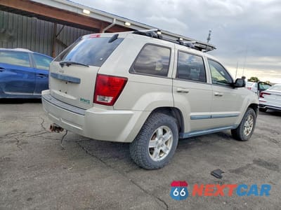 Trzecie zdjęcie samochodu z tyłu: 2007 JEEP GRAND CHEROKEE LAREDO VIN:1J8GR48KX7C606148 - miniatura