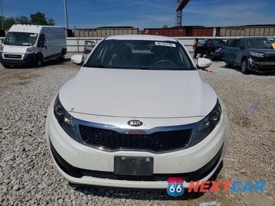 Piąte zdjęcie samochodu w środku: 2013 KIA OPTIMA VIN:KNAGM4A70D5392229 - miniatura