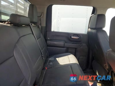 Zdjęcie 6 z 10 samochodu: 2023 CHEVROLET SILVERADO K3500 VIN:1GB4YSEY9PF121187 - miniatura