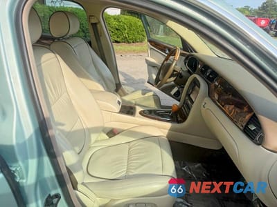 Piąte zdjęcie samochodu w środku: 2005 JAGUAR VANDENPLAS VIN:SAJWA82C55SG45255 - miniatura