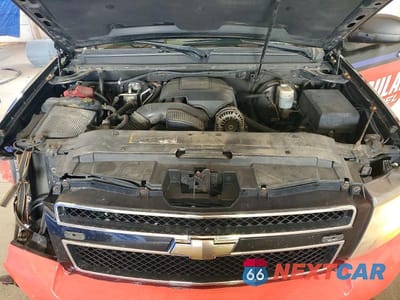 Zdjęcie 12 z 13 samochodu: 2011 CHEVROLET SUBURBAN VIN:1GNSK5E31BR117711 - miniatura