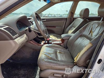 Zdjęcie 7 z 12 samochodu: 2002 TOYOTA CAMRY XLE V6 VIN:JTDBF30K720019478 - miniatura