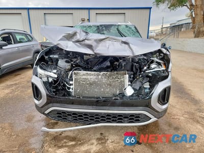 Piąte zdjęcie samochodu w środku: 2025 VOLKSWAGEN ATLAS CROSS SPORT SE VIN:1V2WE2CA3SC213214 - miniatura